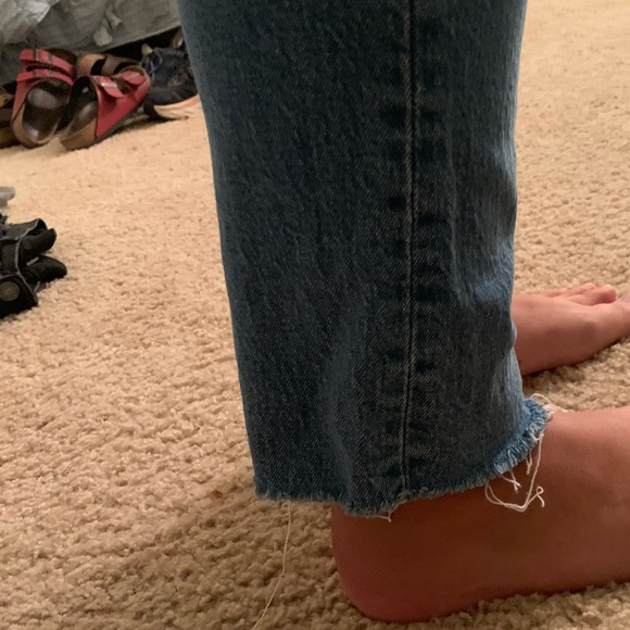 LEVI Wedgie Distressed Jean - Picture 9 of 10